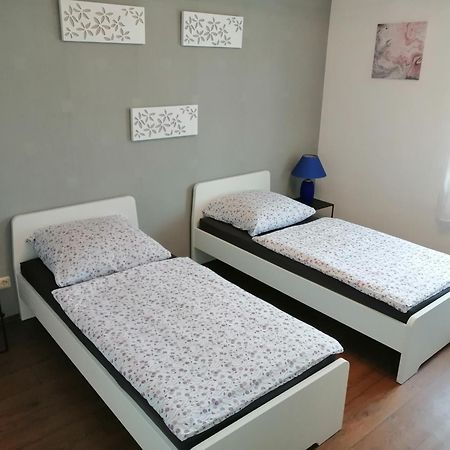 Haus Mohr - Ferienwohnung Im Taunus Weilmunster 外观 照片